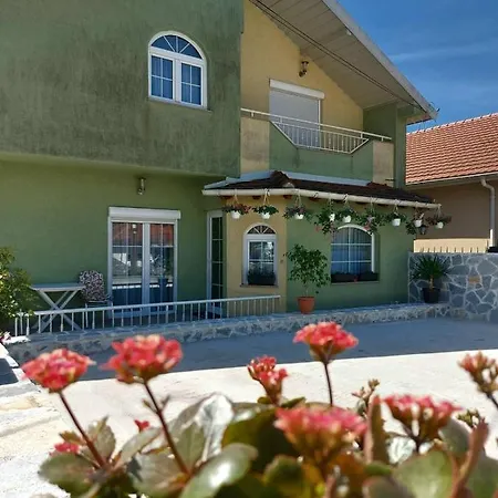 Vila Sv. Petka Apartment *